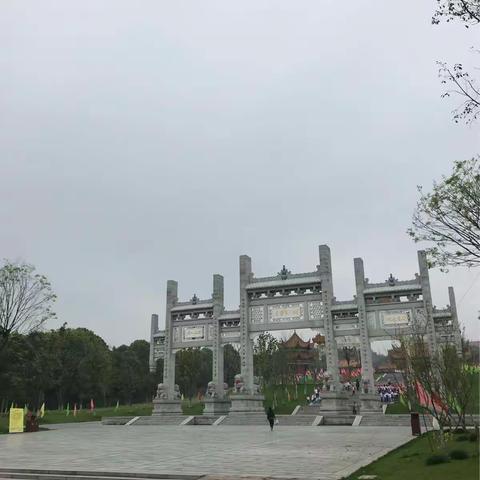 三小72班  桃花源踏春记