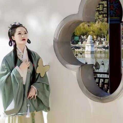 《服章之美谓之华》  出镜：杞绾  摄影：开口笑