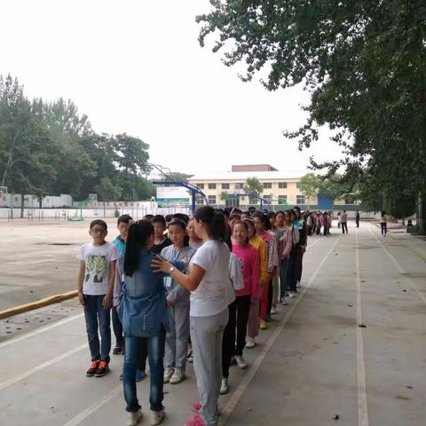 川口一中七一班军训掠影