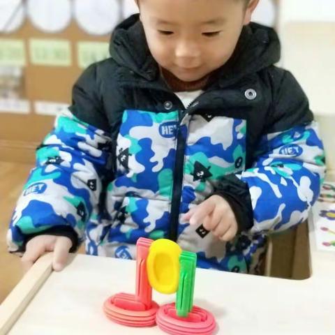 万婴中粮幼儿园 下雨天