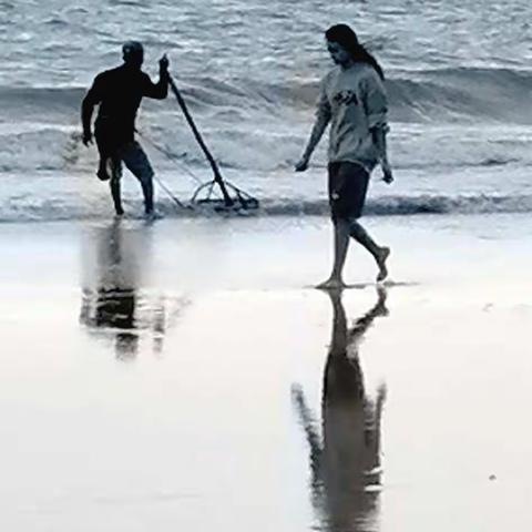 海边风景，令人陶醉，留连忘返！