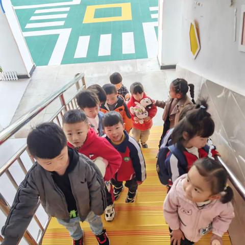 安顺市经济技术开发区第一实验幼儿园中四班第二周日常