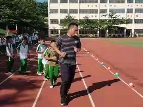 提高农村小学垒球投掷兴趣研究课题简讯