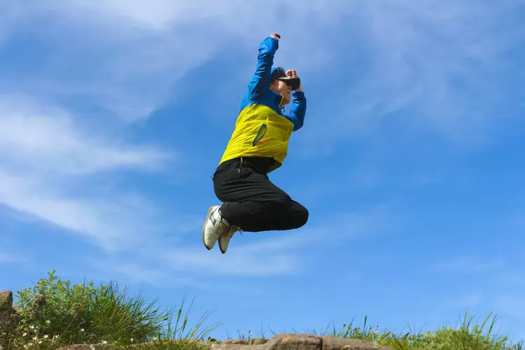 看看谁飞的更高啊！