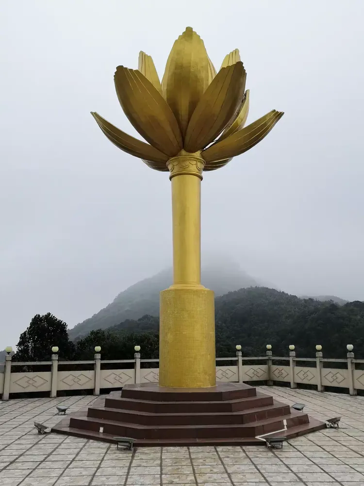 广西十万大山中的七星顶旅游区