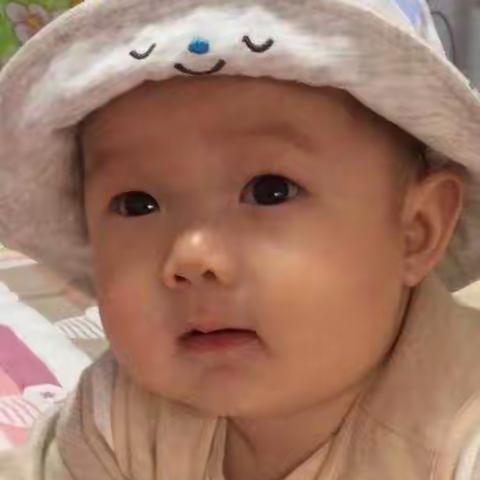 可爱宝宝！快乐童年！