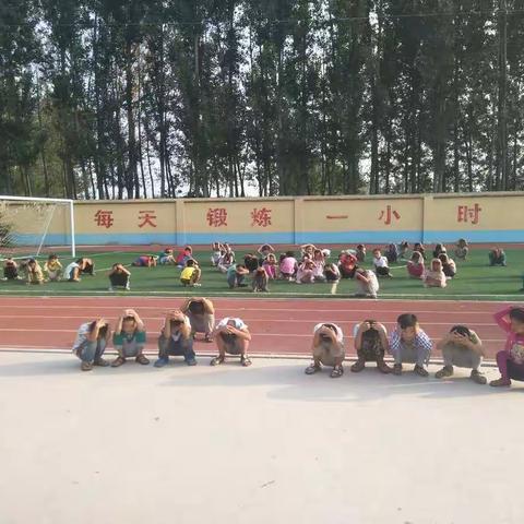 商楼小学防震演练