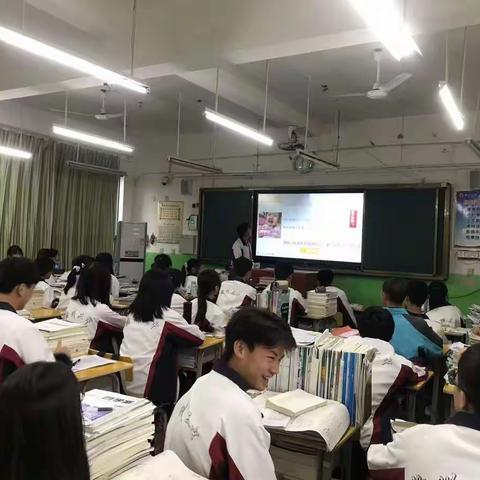 健康心理，你我同行——赣州三中高一年级心理主题班会