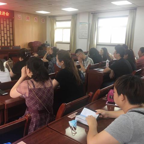 中山门街道办事处加快推进国企退休人员移交工作