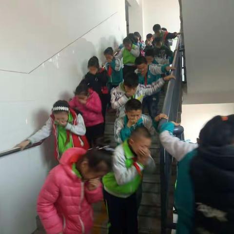 防患于未然——官庄小学举行预防火灾消防演练活动