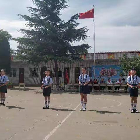 英西小学少年先锋队新队员入队仪式暨六一汇演