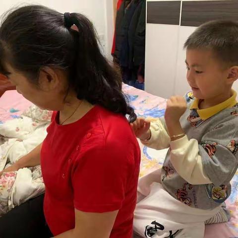 九九重阳节，浓浓感恩情――火炉尖幼儿园果果一班