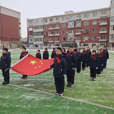 赫行实验学校小学部“弘扬红色精神，潜心教书育人”------升旗仪式暨师德宣誓承诺活动纪实