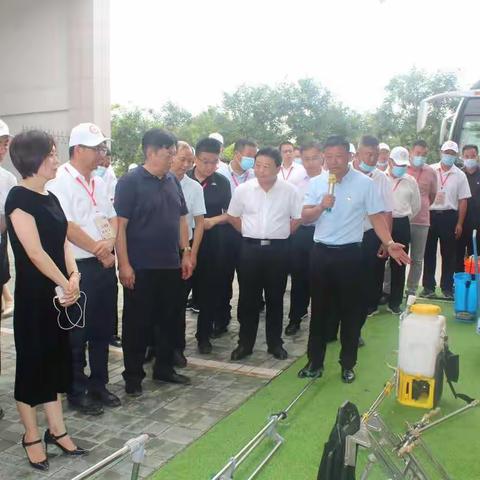 “中国农业生产托管万里行走进宁夏”——观摩指导我服务站农业社会化服务工作