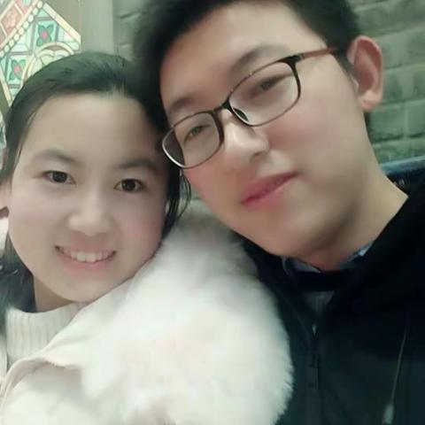 老婆天生是朵花 你要天天爱护她─送给娜娜老婆，生日快乐