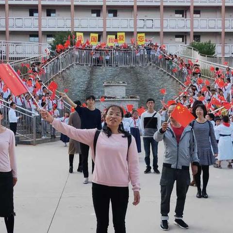 “向国旗敬礼，弘扬爱国主义精神”主题活动——红塔区高仓街道桃源小学庆祝中华人民共和国成立70周年系列活动