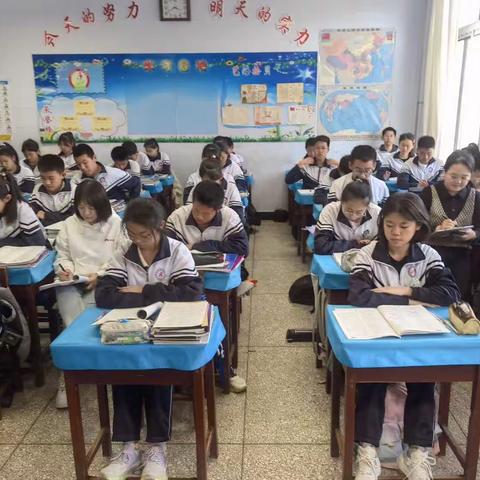 “教”有道，“研”无涯——西江中学开展“提高课堂教学质量”主题教研活动