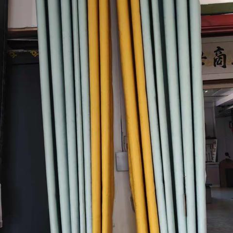 窗帘家具样品便宜处理了，需要的联系18865451207