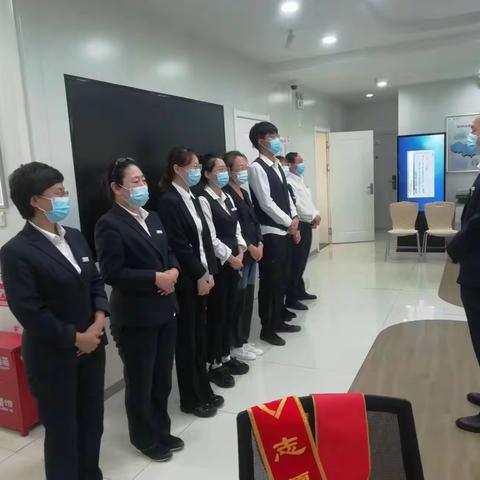 用心迎新，携手前行 - 满洲里分行南区支行迎接新员工