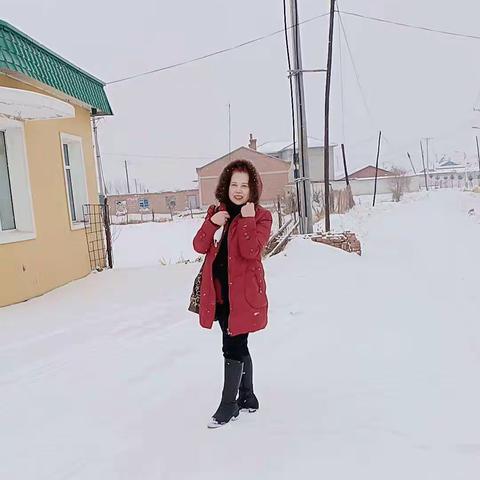 今天是2023年2月12日，大雪纷飞，是这个春天的好兆头！👍👍👍
