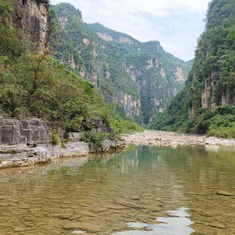 后河峡谷溯青溪，伏天穿越净影寺