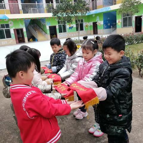 育苗幼儿园礼仪小标兵