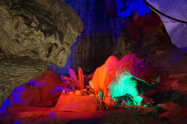 北川寻龙山一日游(1、卧龙洞)
