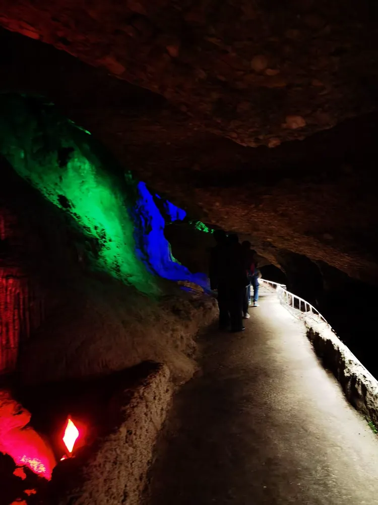 北川寻龙山一日游(1、卧龙洞)