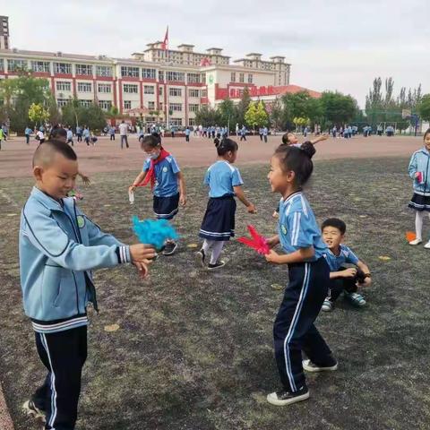 【落实“七个一”】“毽羽翩飞 活力四射”——海区九小开展阳光大课间之“毽球”活动