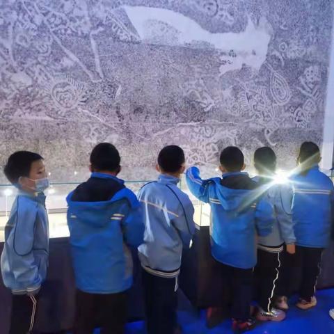 “争做民族团结石榴籽”——海区九小一二班开展主题教育实践活动