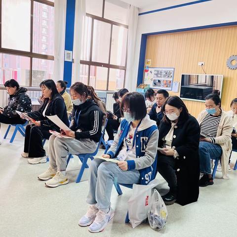 🏠越海幼儿园《新中国式家长学堂》A3期第十一周课程精彩分享🎉家长自我SWOT