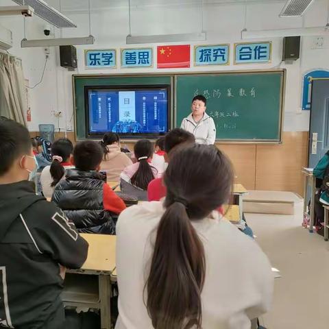 反恐防暴，护航安全——浐灞第十四小学、二十八小学反恐防暴演练