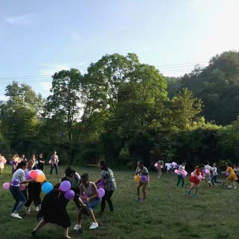 硕果飘香 临口中心小学感恩教师情