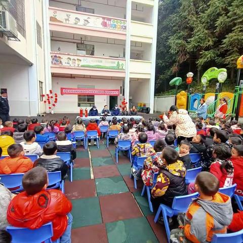 大年乡中心幼儿园2021年秋季学期“消防安全进校园”知识宣传活动