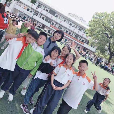 实验学校三（6）班第十三届秋季运动会赛事回顾