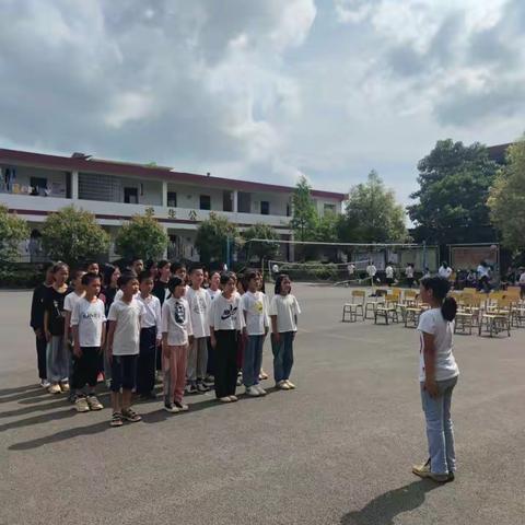 绽放青春 放飞理想——毛坪中学举行广播体操比赛