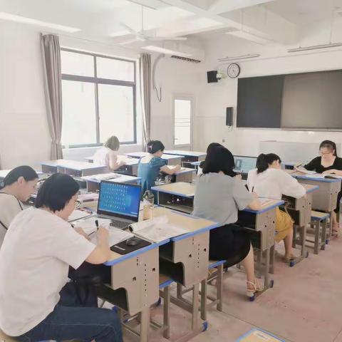 一寸光阴不可轻——记郴州一中北校区2021年下期高二语文组第2次教研活动
