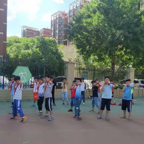 非凡搏击，无限魅力——紫薇小学搏之韵搏击操社团