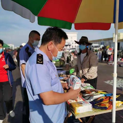 东城市场监管所对早市进行监督检查