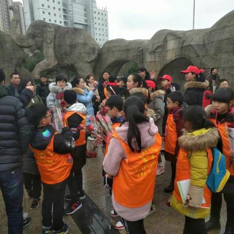 关爱象山困境儿童玫瑰义卖活动（306班陈珂悦）