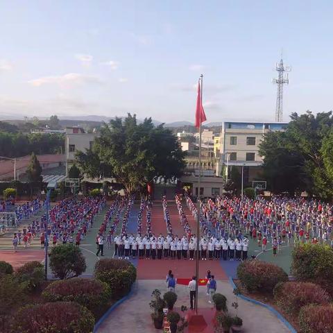 强师德  正师风  铸师魂                 ——元谋县老城小学师德师风建设一直在行动