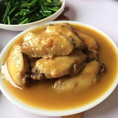 庆祝我荣耀回归😄……