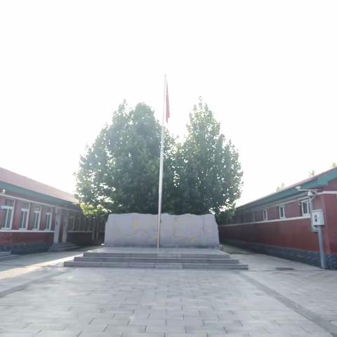 包粽子挂艾草体验习俗   勤锻炼重落实备战期末——远航四班第十九周二十周生活纪实