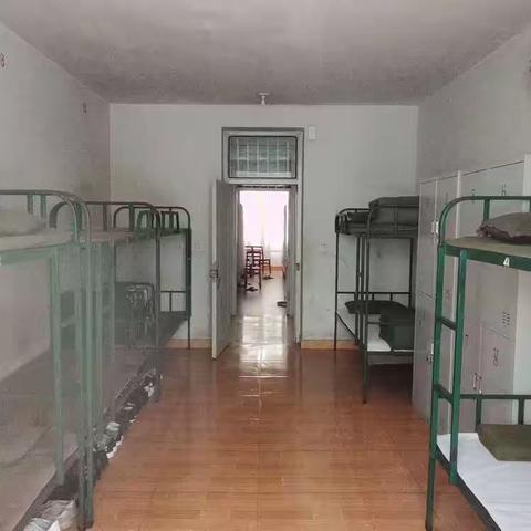 交通运输技术系学生宿舍卫生标准（暂行）——学生会（宿管部）