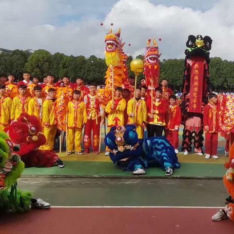 无社团，不青春——成长中的“舞龙舞狮”社团