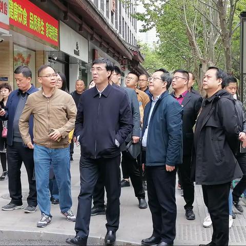 市政协党组副书记、副主席吴键带队就迎十四运“17+25”重点线路东西大街整治工作联合开展督导检查