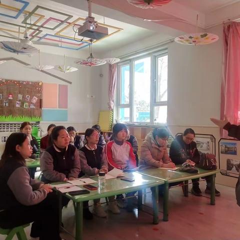 研无止境，快乐教研——金色摇篮明珠幼儿园教研培训