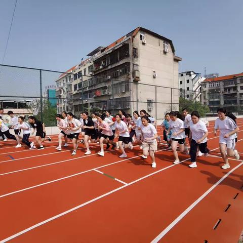正是青春奋斗时                 ——实验学校2023年体育中考模拟测试
