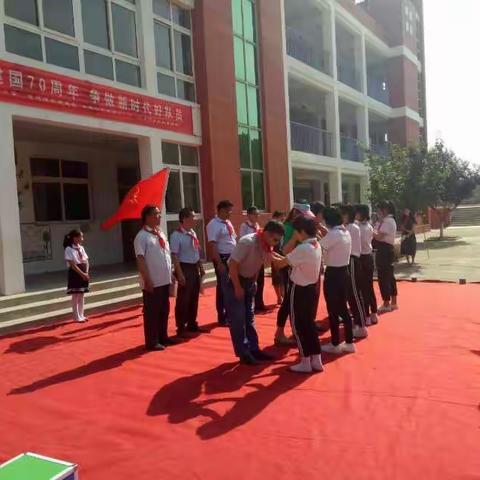桃园镇北台小学“六一”入队仪式