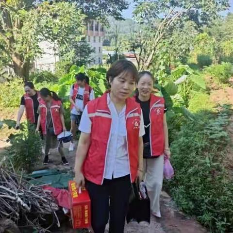 7月9日上午小溪社区妇联组织前往早禾排开展儿童暑期关爱活动！
